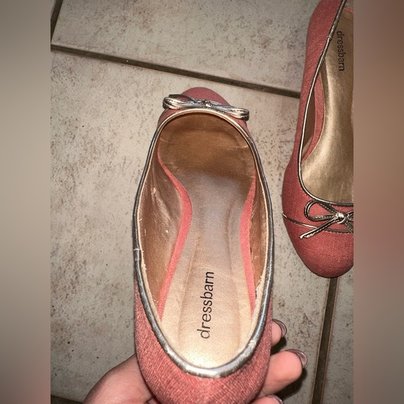 Women’s cute salmon pink flats with metallic trim and bow Dress Barn well loved - Picture 9 of 13